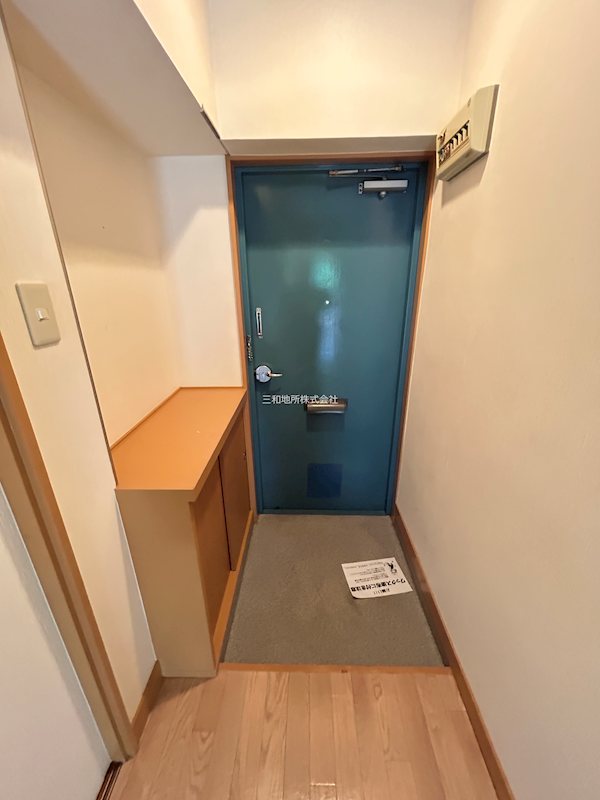 第一金家ビル 玄関