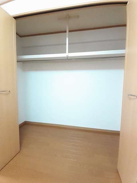 ラフレシール秋根 収納