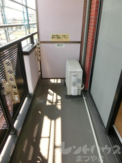 メモリー竹原 ベランダ