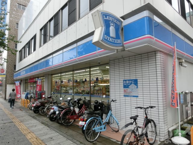 スカイタワー勝山 コンビニ