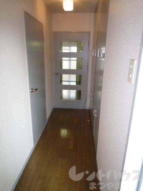 ライブタウン鉄砲町 玄関