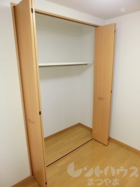 イルパラッツォ萱町 収納