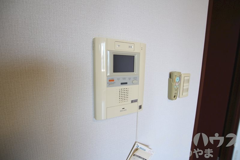 ヴァレーレ県庁前 セキュリティ