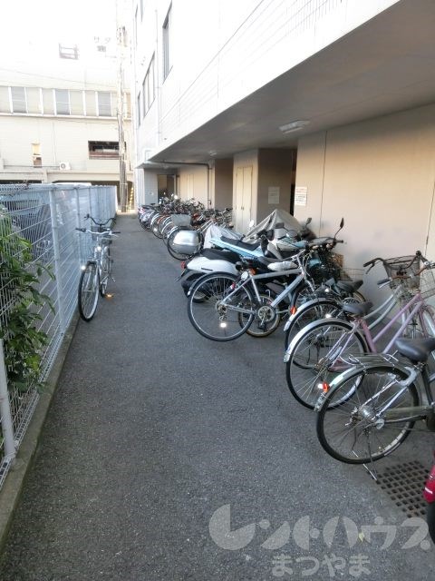 オーベルビル その他