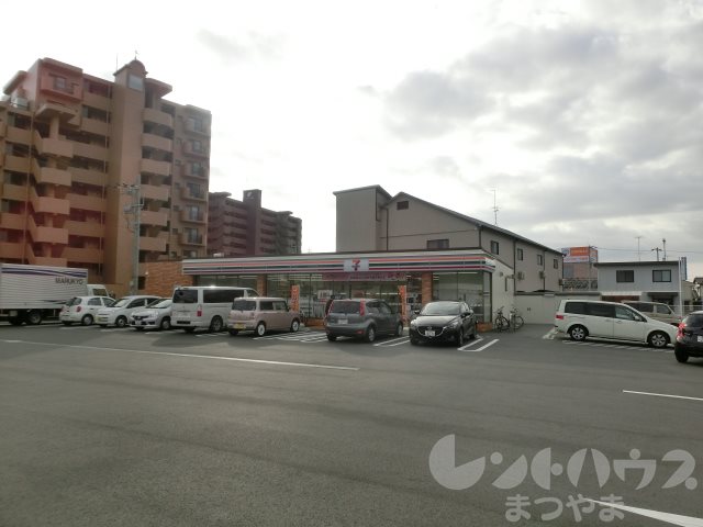 フォレスト中央 コンビニ