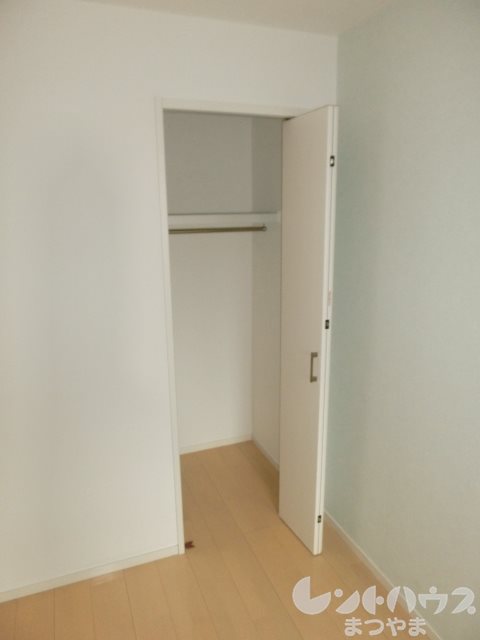 アドラーブル道後 収納