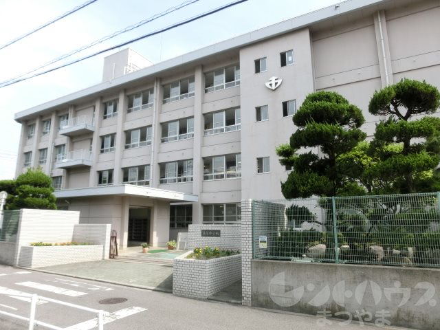 アドラーブル道後 中学校