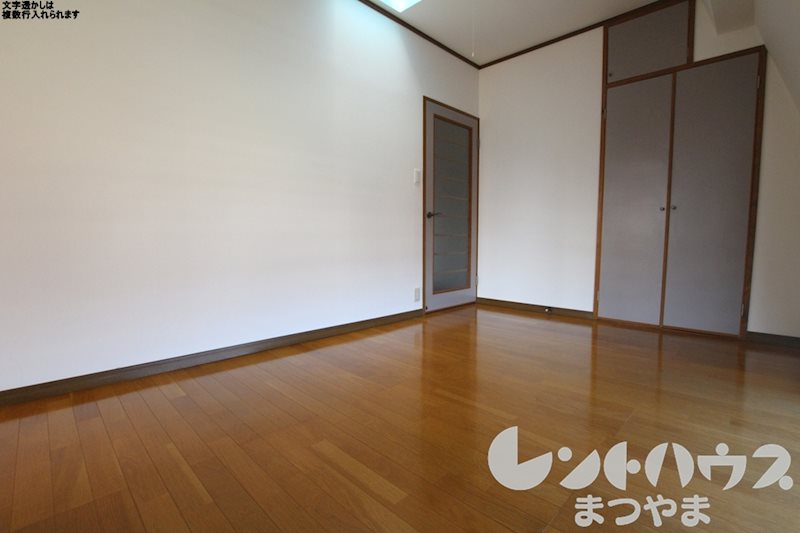 ロイヤルアネックス喜与町 ベッドルーム