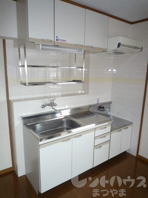 コンフォルト室町 キッチン