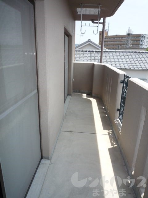 コンフォルト室町 ベランダ