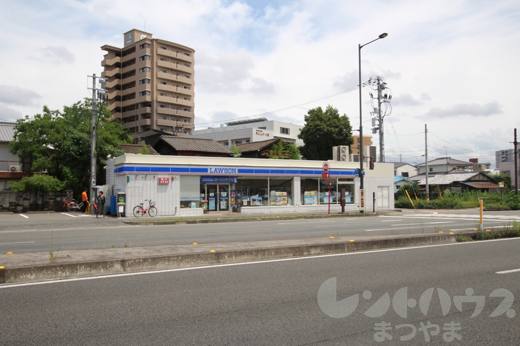 コンフォルト室町 コンビニ