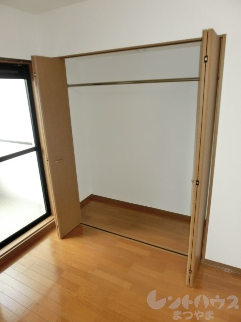 ヴァンベール東雲 収納
