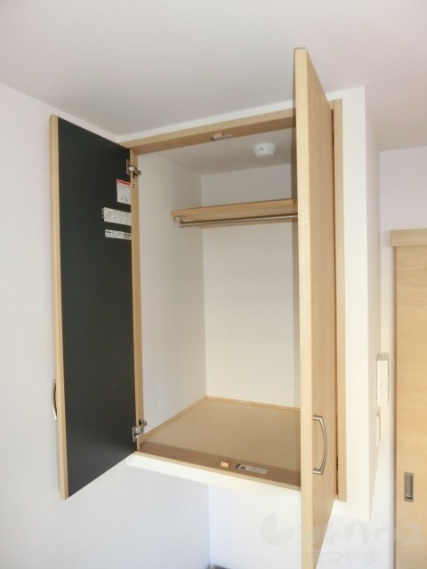 ジャンヌ喜与町 収納