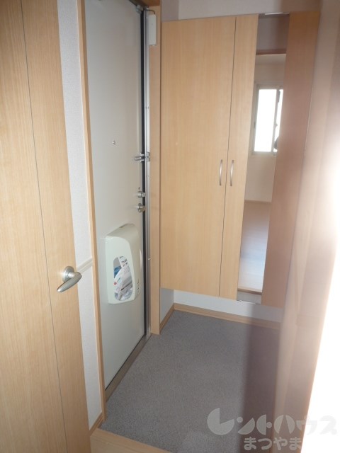 アクエリアス清水町 玄関
