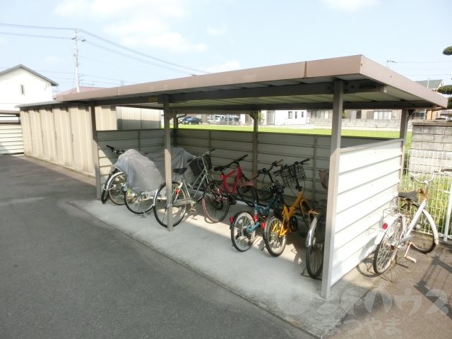 ユーミー古川北 駐車場