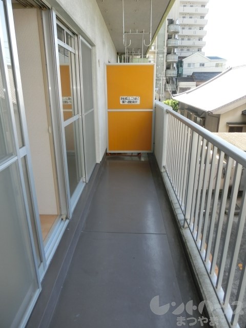 ライブタウン高砂 ベランダ