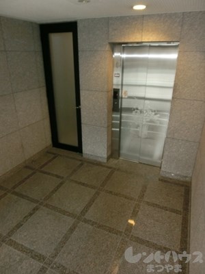 シャルマンコーポ湊町 その他