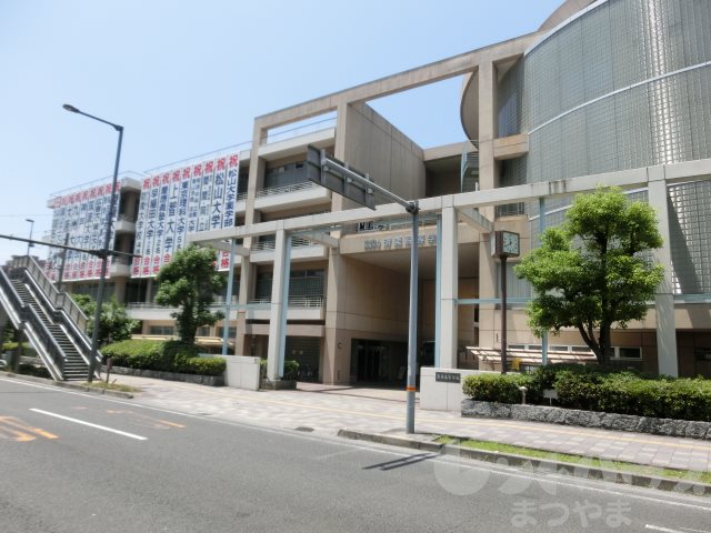 シャルマンコーポ湊町 高校・高専