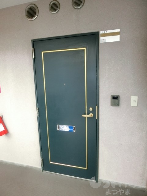ルシオン木屋 玄関