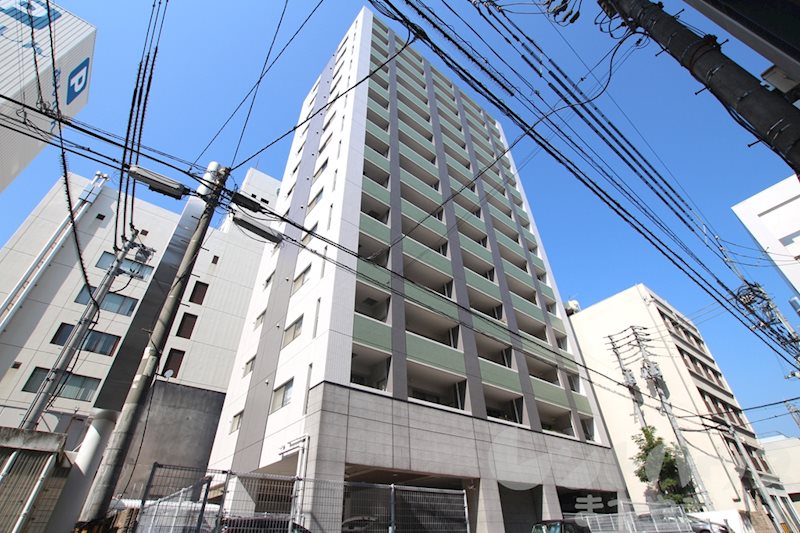 ヴァレーレ県庁前 外観