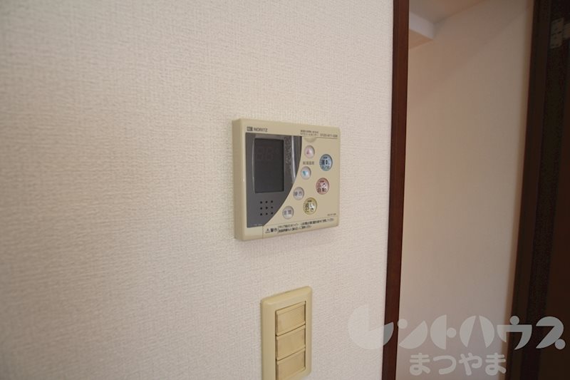 ヴァレーレ県庁前 その他