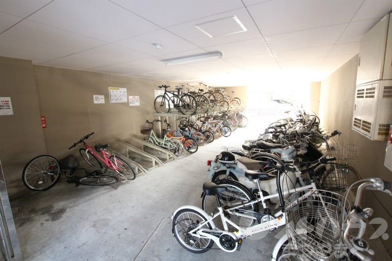 アービア永木 駐車場