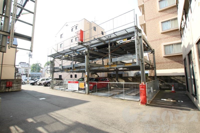 アービア永木 駐車場