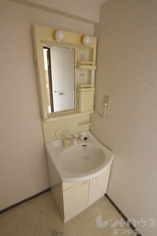 フォルテ本町 洗面所
