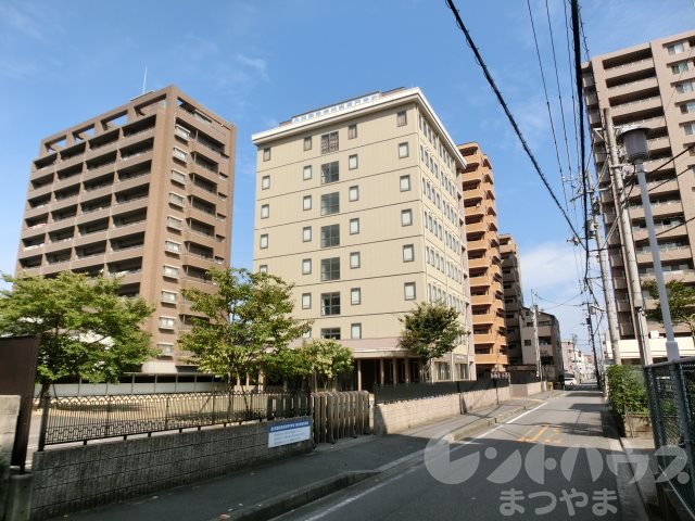 フォルテ本町 専門学校