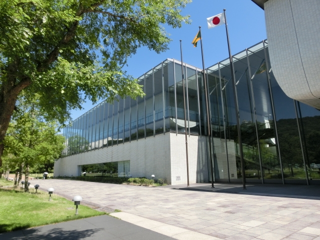 フォルテ本町 図書館