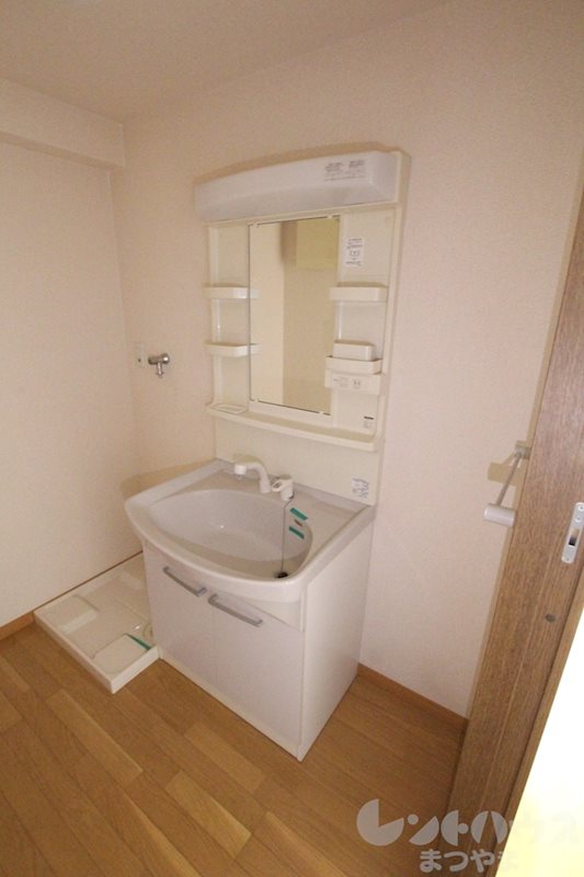 久米ツインタワービル 洗面所