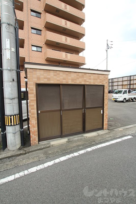 久米ツインタワービル その他