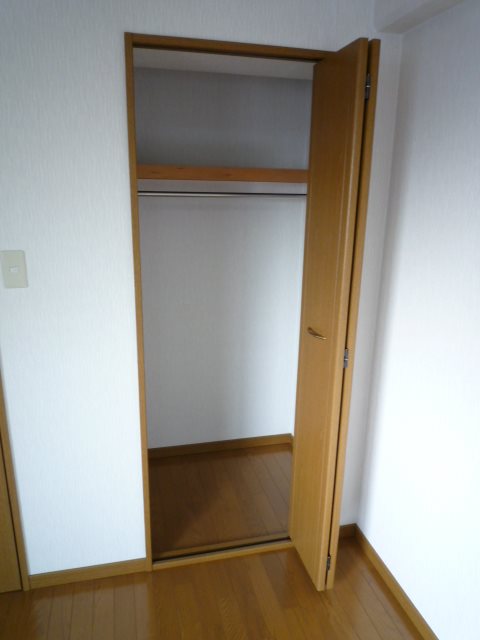 エクセレント小西 収納