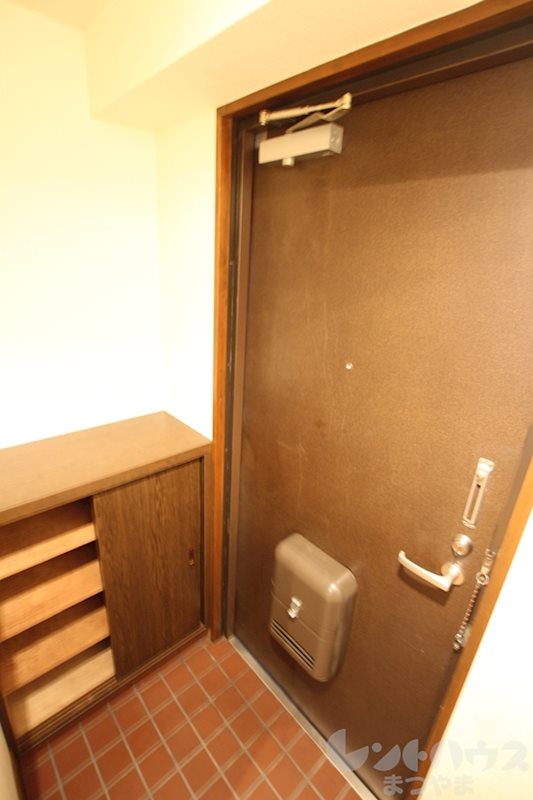 KマンションNo.6 玄関