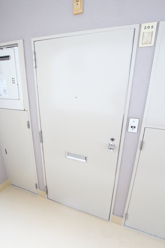 ハイツサンシャイン 玄関