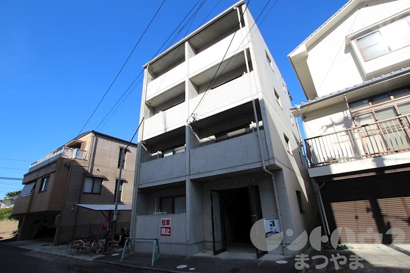アクセス・スペース・K 外観