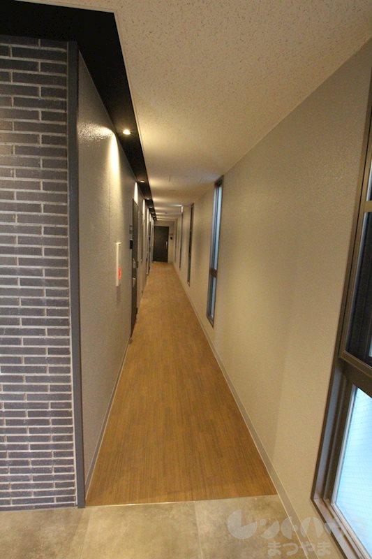 エンブレム持田 その他