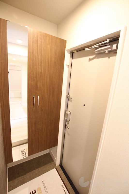 プレジデント持田 玄関