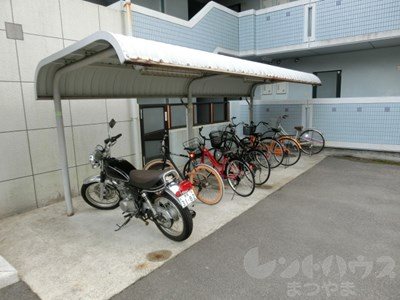 ヴァンテアン清水 駐車場