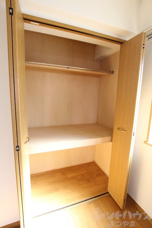 コウテイ本町 収納