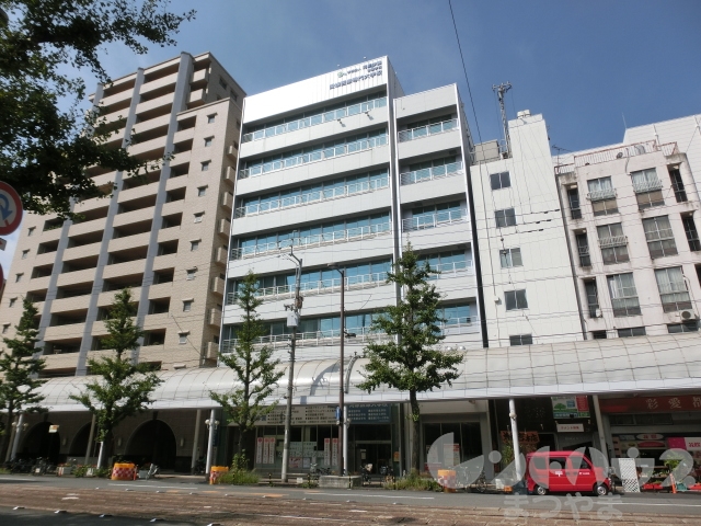 コウテイ本町 専門学校