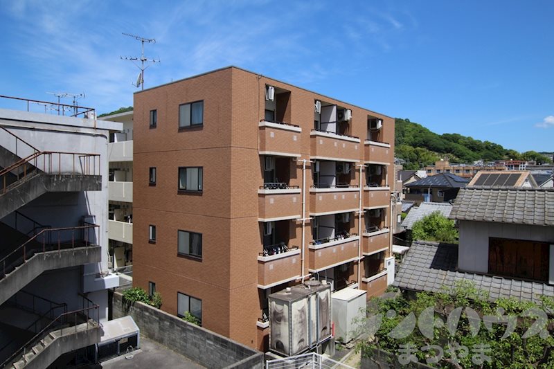 メゾンドムーア 外観
