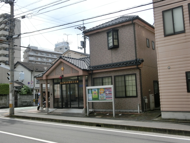 トレンディ山越 警察署・交番