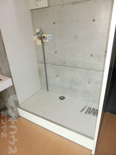 original box 28 洗面所