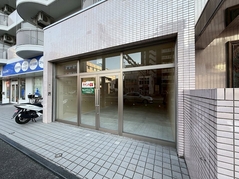 葡萄館 玄関
