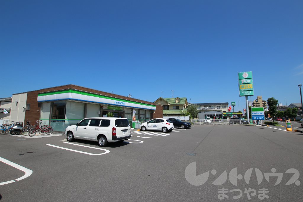 GREEN FOREST コンビニ