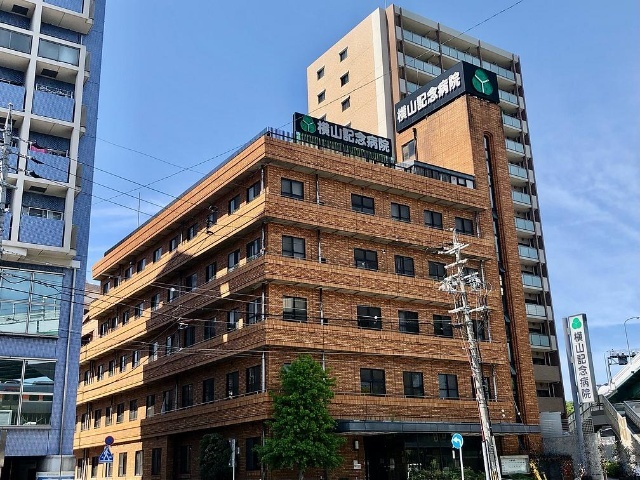 アーバングレーファースト 総合病院