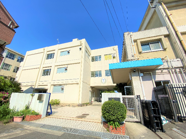サンハイツ鶴羽 小学校