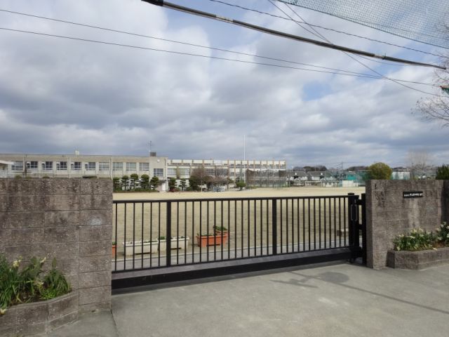 メゾンド喜多山 中学校