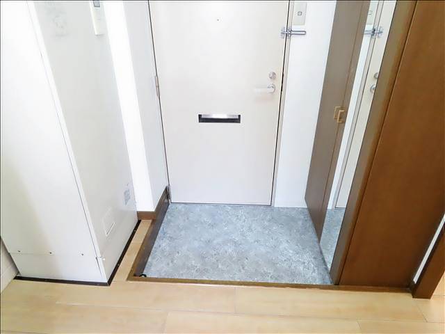 名古屋辻ビル 玄関